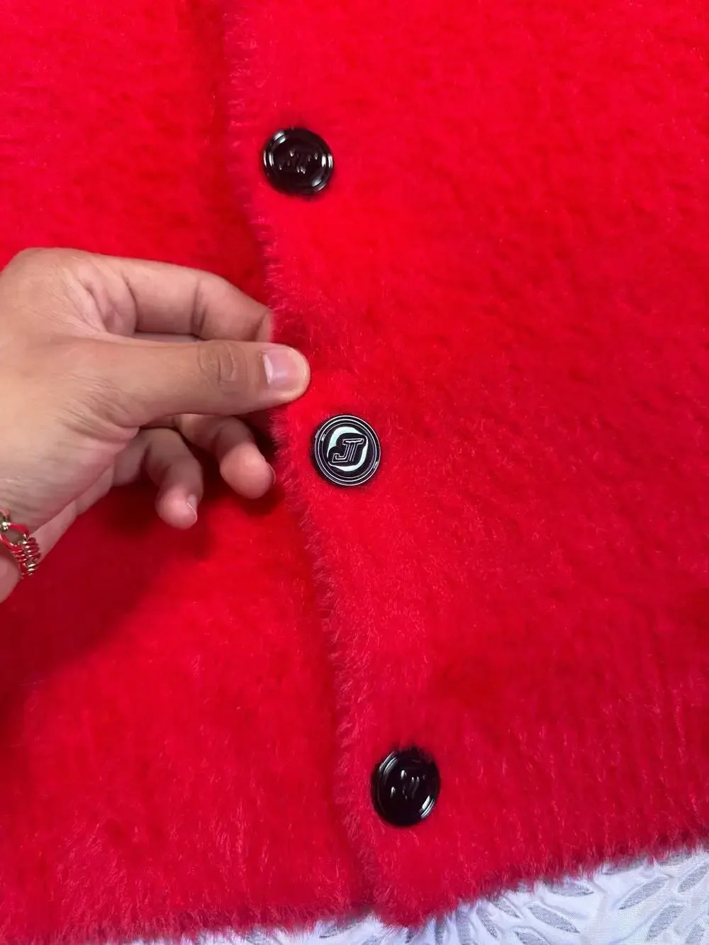 Jordan Jayson Tatum Men's L Fuzzy V-Neck Button Cardigan Red IH0612-657